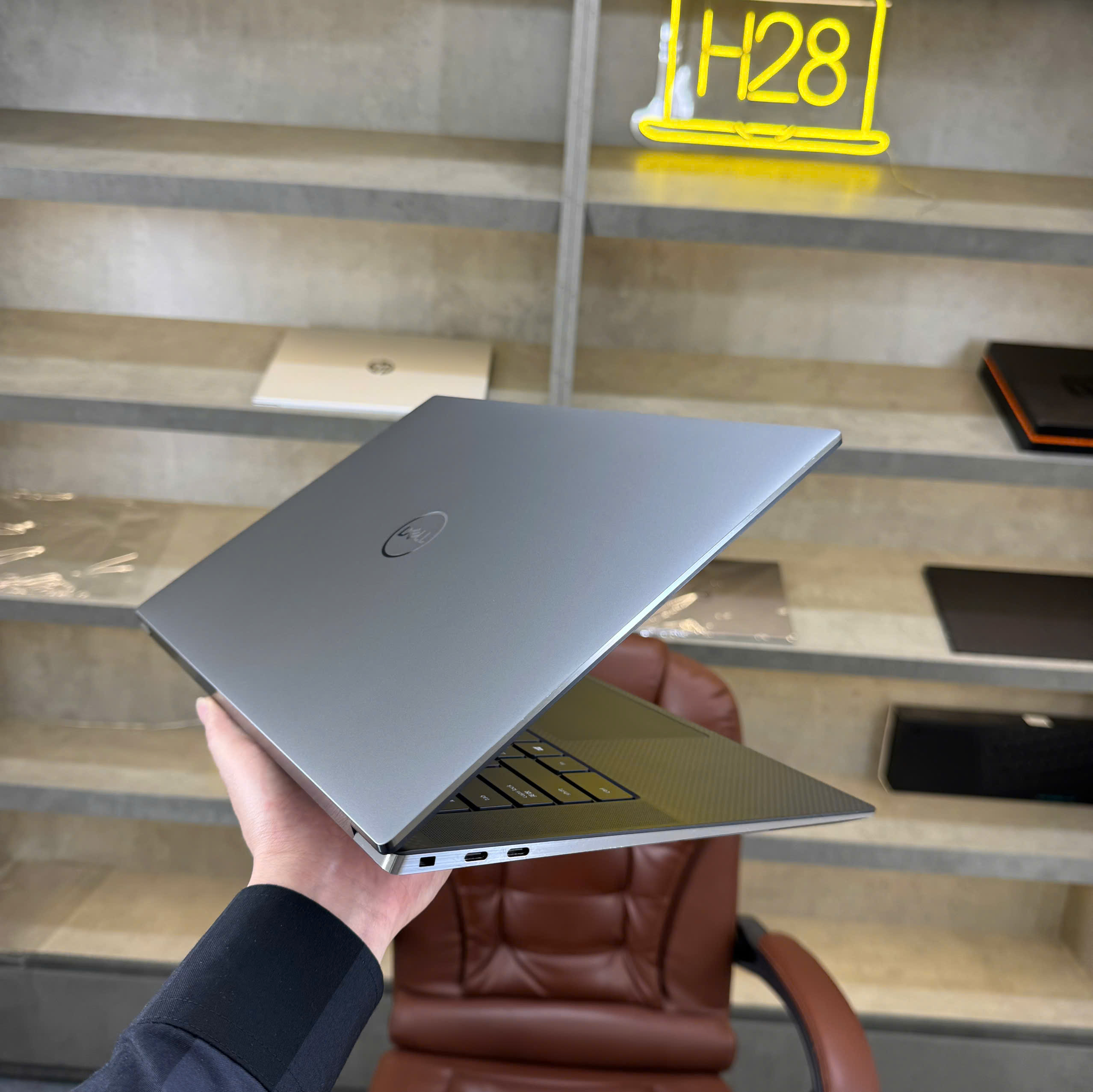 z6769304603944_c8e84780a2da013a9f366994603746d1