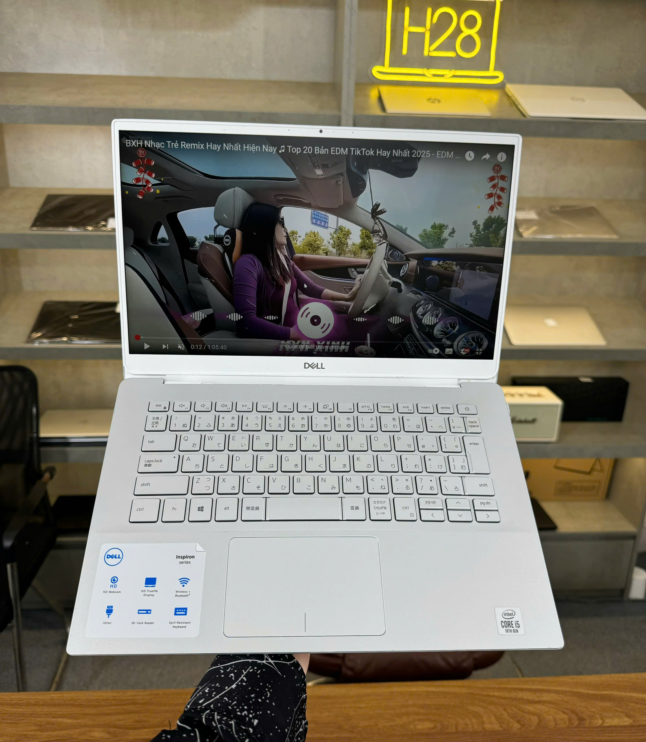 z6377020851214_2d9eb281a327df668d4821558db3fd27